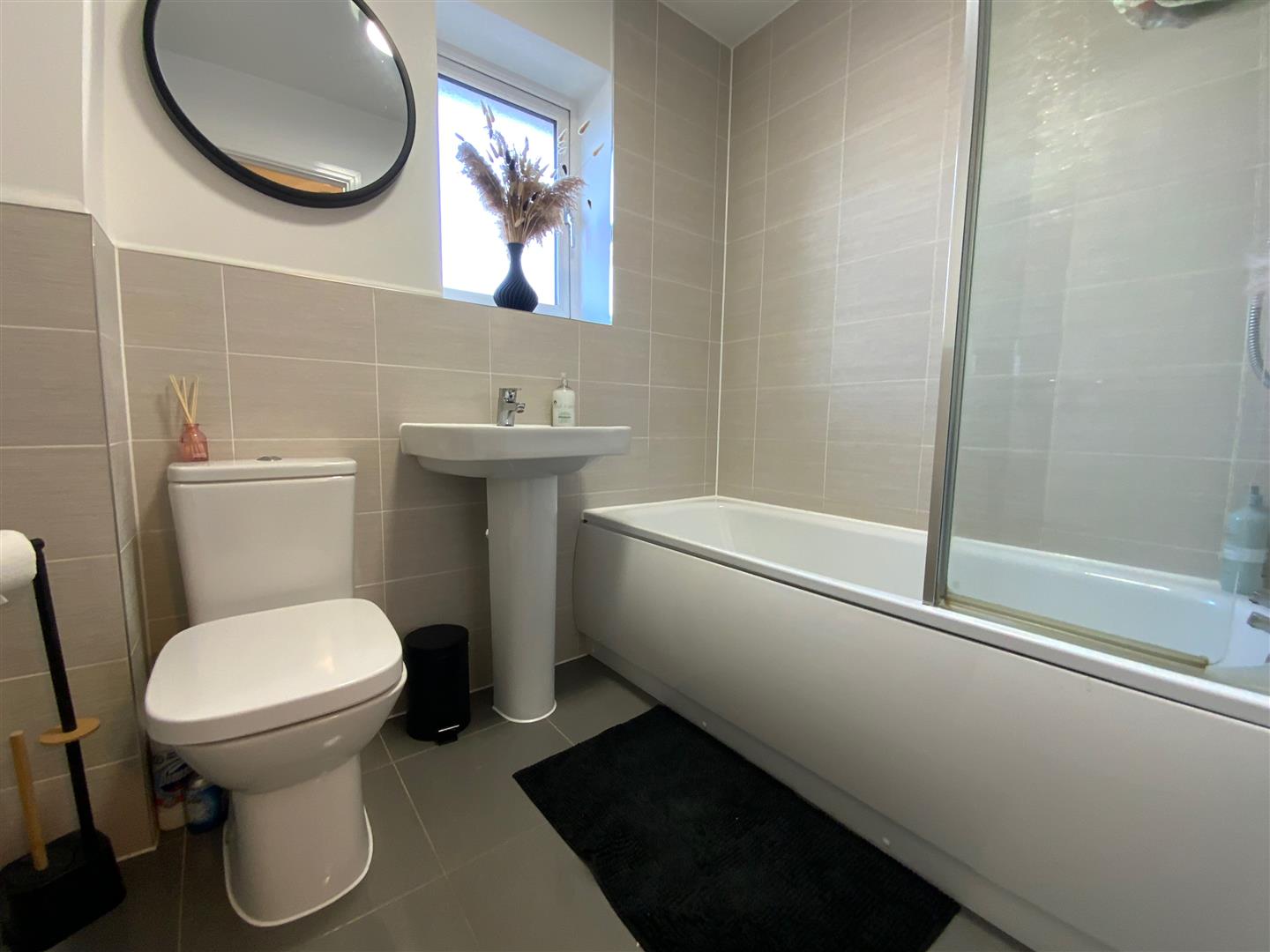 Buckworth Drive, Wootton, Bedford